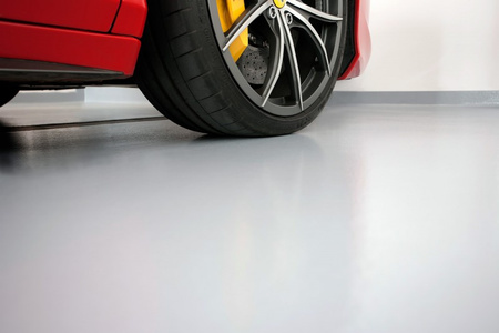 SWISS TECH - posadzka żywiczna do garażu RAL 7046 24m2